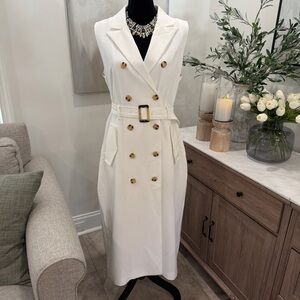 NWT Riva White Double-Breasted Sleeveless Trench Dress